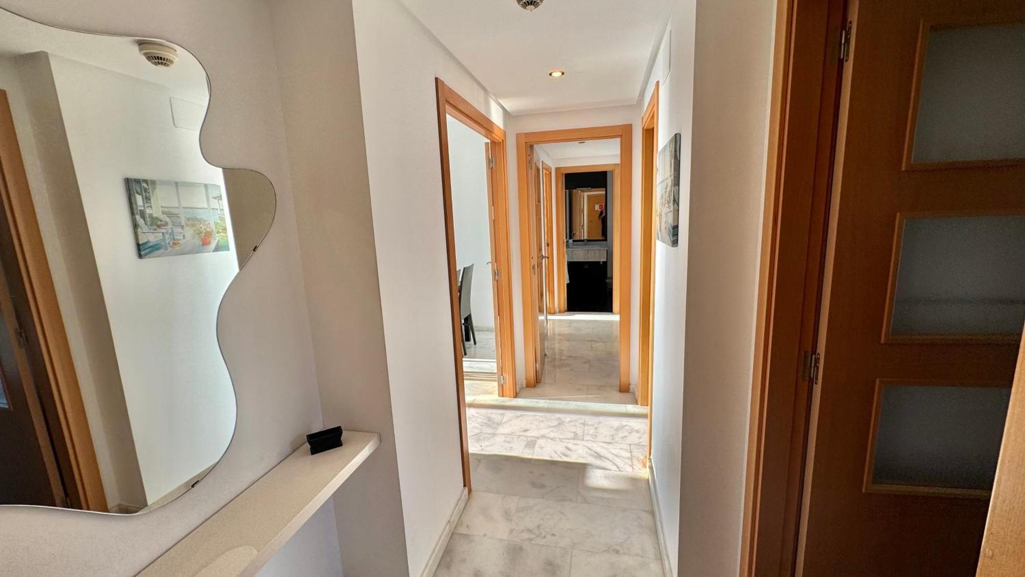 Highrise Apartment With Stunning Views From Private Balcony 85 Бенидорм Екстериор снимка