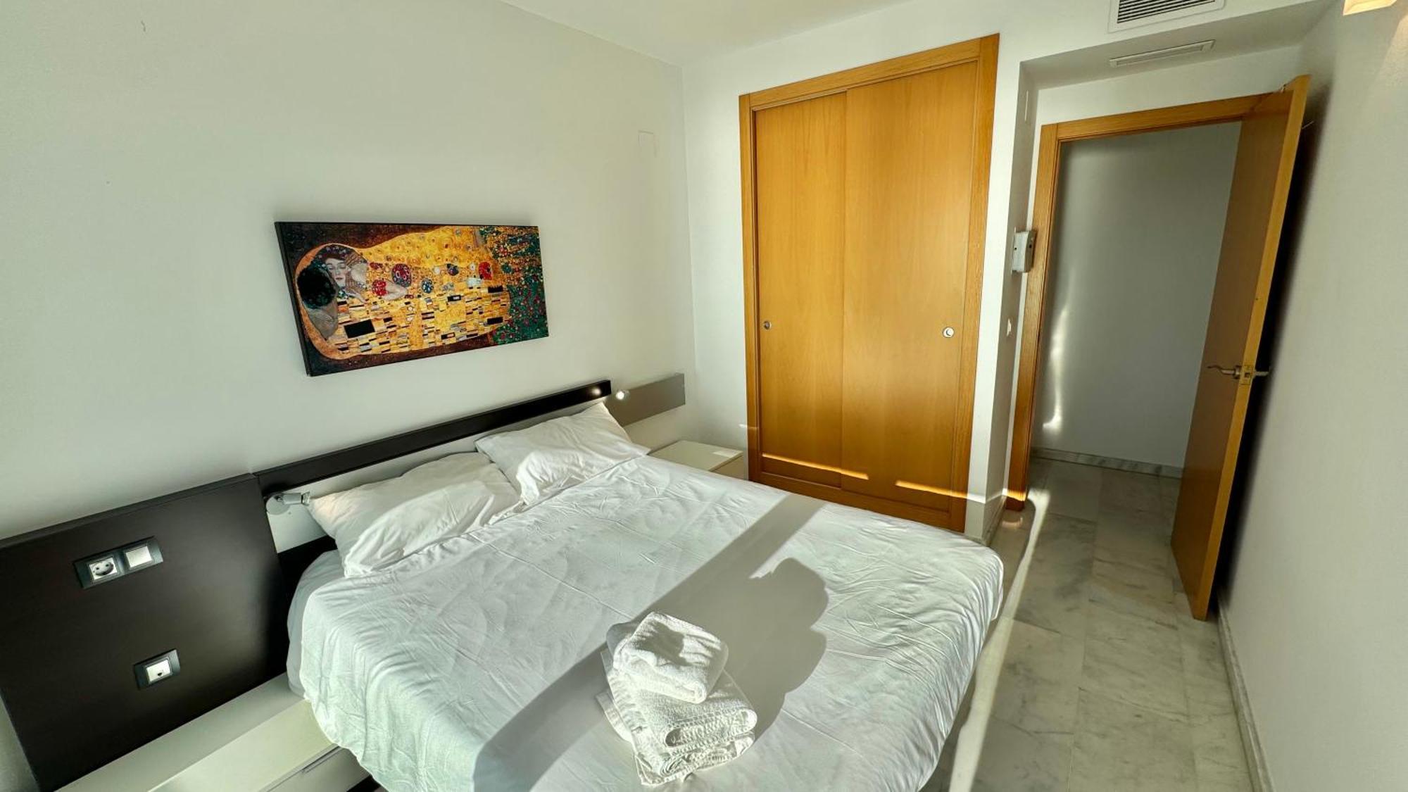 Highrise Apartment With Stunning Views From Private Balcony 85 Бенидорм Екстериор снимка